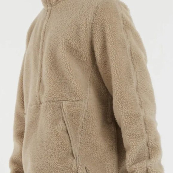 Nike Yoga Therma-Fit  Sherpa Fleece Sweatshirt Beige DD2182-247 - Picture 7 of 8